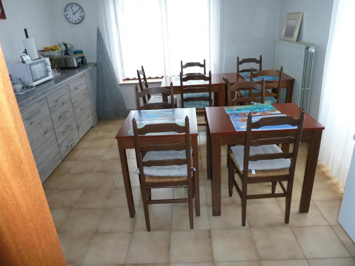 Dodo Des Iles Panzió Koksijde Kültér fotó